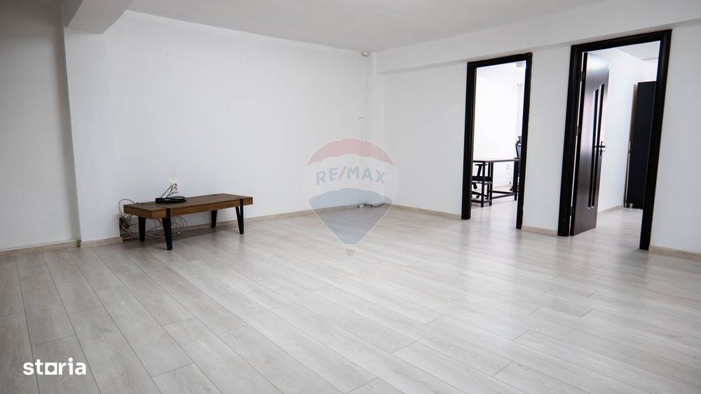 Vilă Mixtă De Vânzare – Strada 1 Decembrie 1918