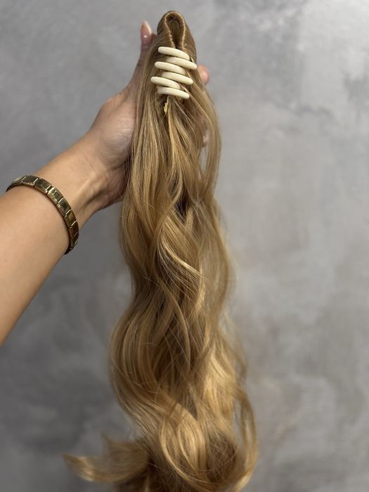 Синтетична опашка за коса