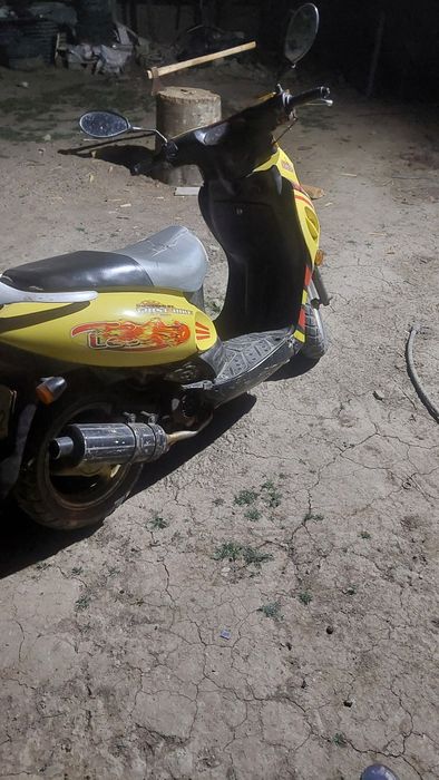 Vând scuter 4t  80cc refăcut motor complet