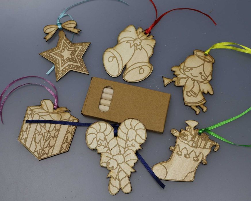 Творчески комплекти с дървени фигурки за оцветяване с подарък