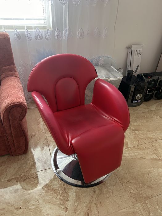 Фризьорски стол