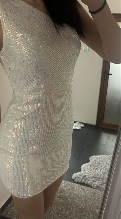 Рокля с размер нова без етикет