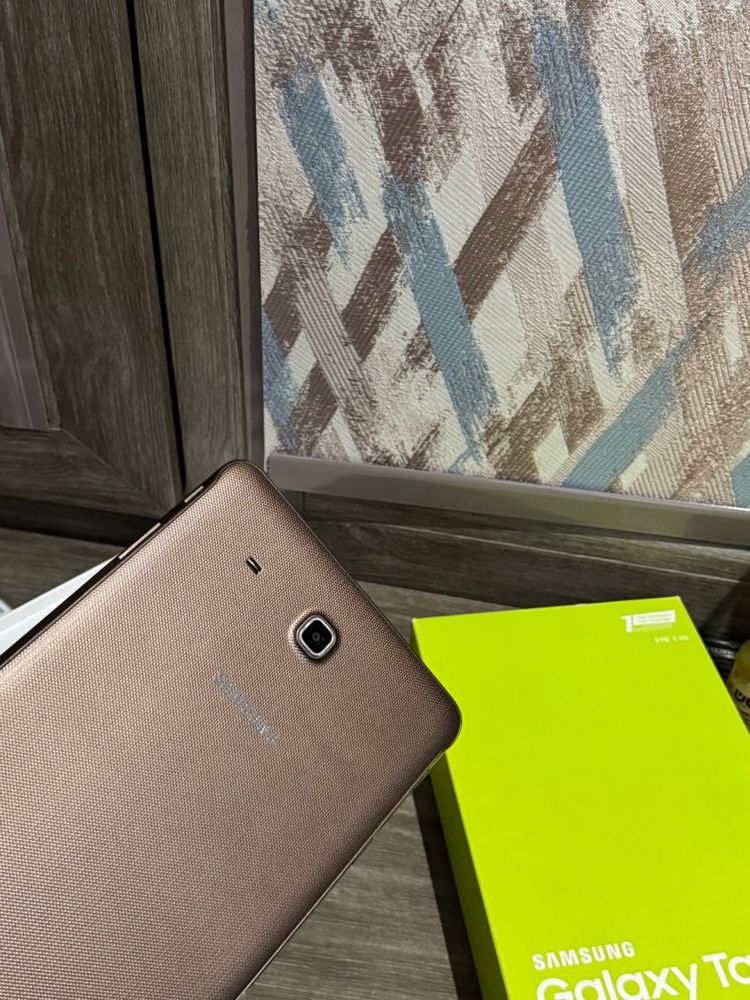 Продаю планшет Samsung Galaxy Tab E