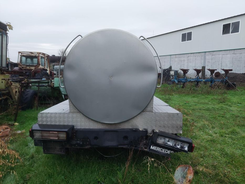 Цистерна за мляко/вода, неръждавейка! Цена по договаряне!