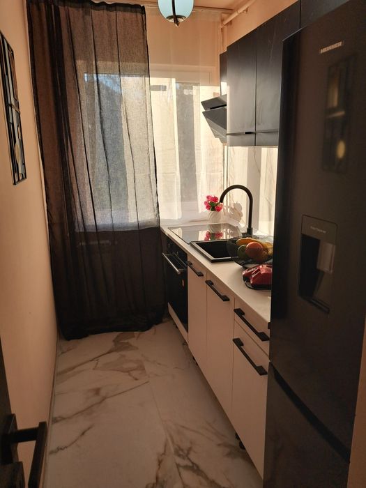Proprietar Vând Apartament 4 camere Uta et 1/4 centrala proprie  clima