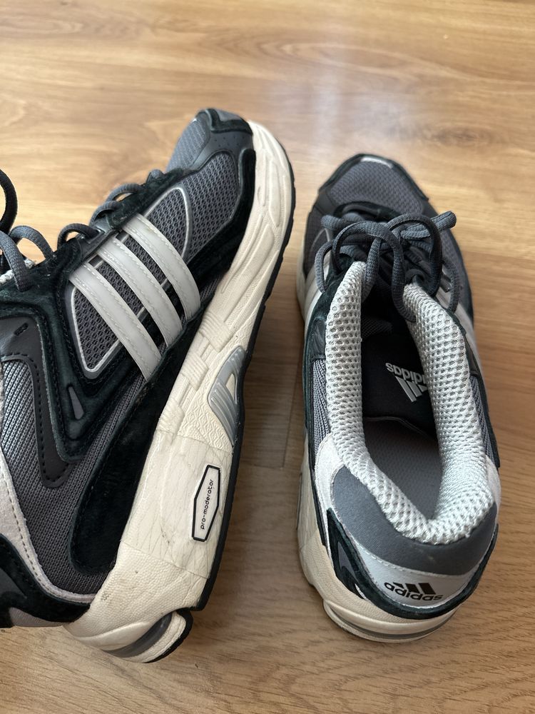 Маратонки adidas pro- moderator