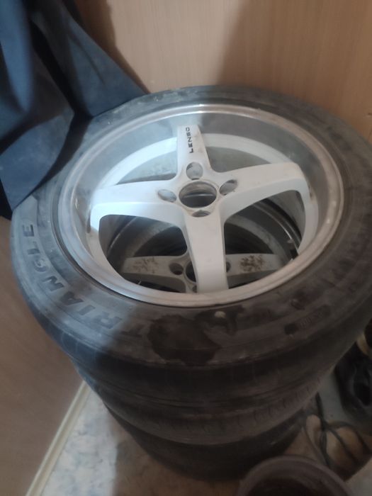 Срочно продам диски