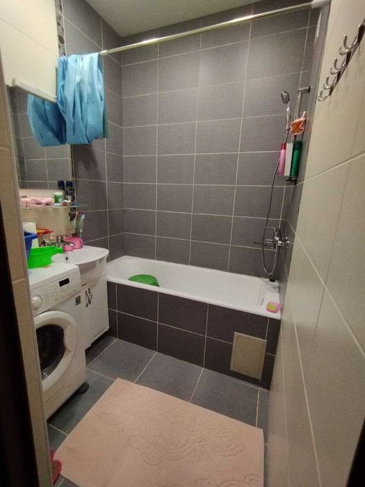 Продаётся 3/1/5 Карасу-1 С ремонтом 2 огорода Ор-р: Конечная автобусов