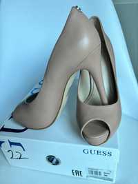 Pantofi cu toc subțire Guess