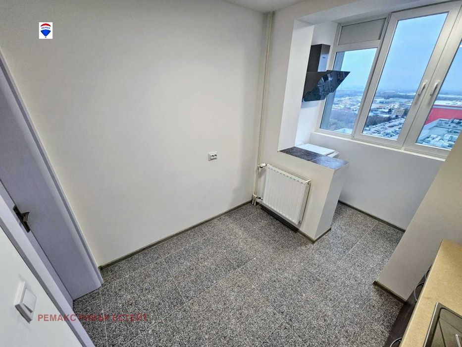 Продава се Двустаен апартамент в Русе, Здравец Изток - 68 кв.м за 1087 €/кв.м - Снимка #14