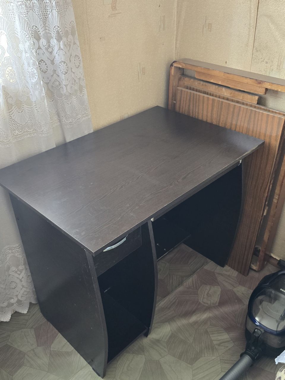 Продается компютерный столик