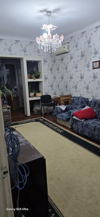 4-ёх комнатная квартира. Ориентир крестик, корзинка Тузель
