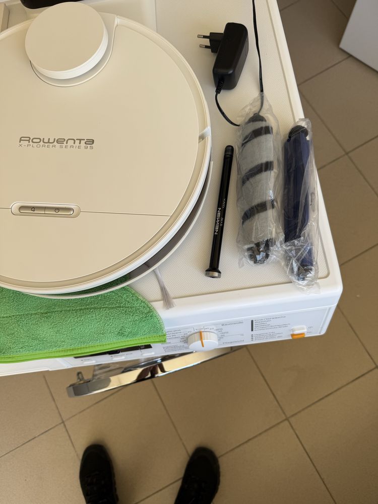 Прахосмокачка робот Rowenta Series 95 X-Plorer