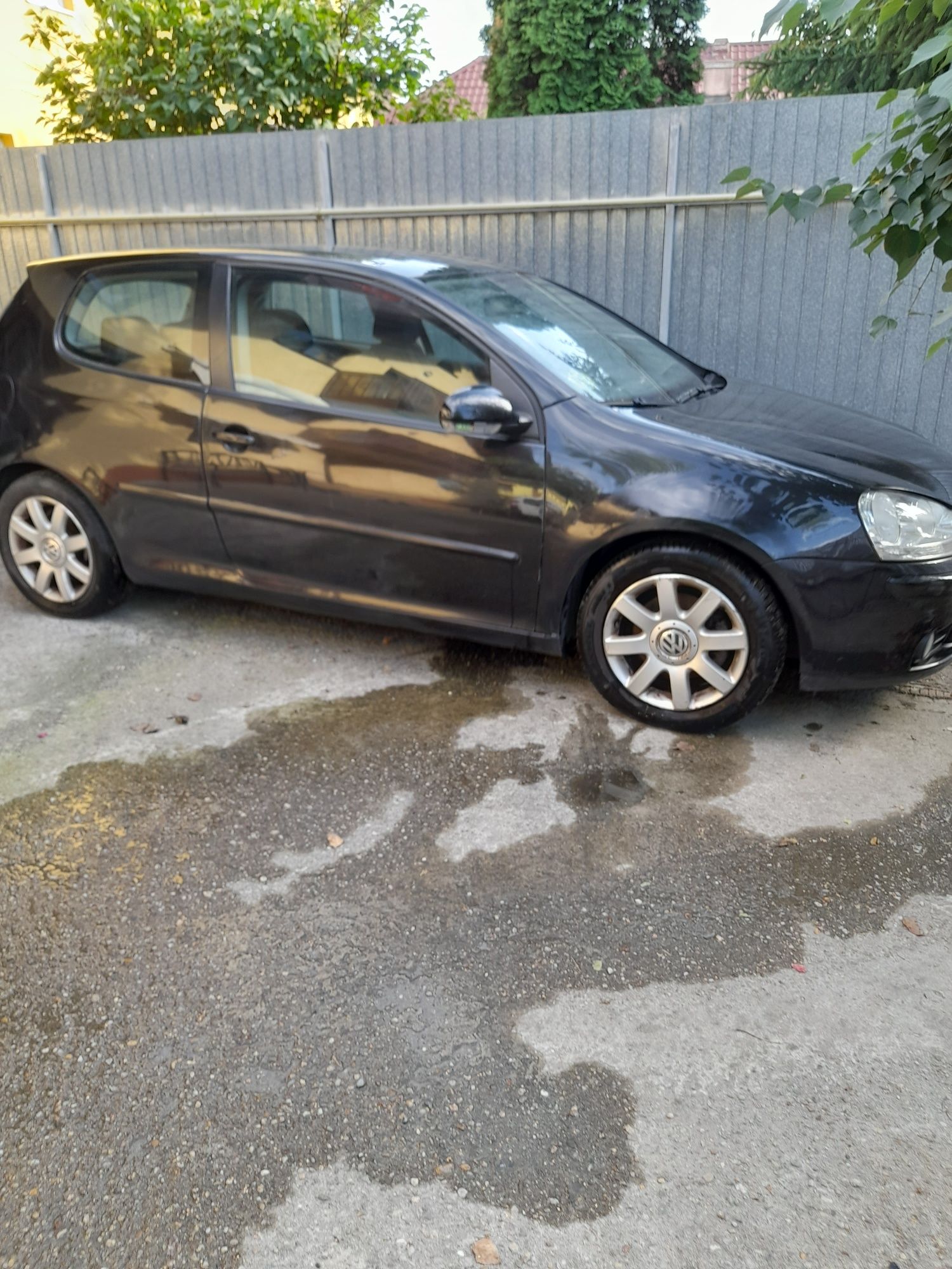 Se vende VW golf 5