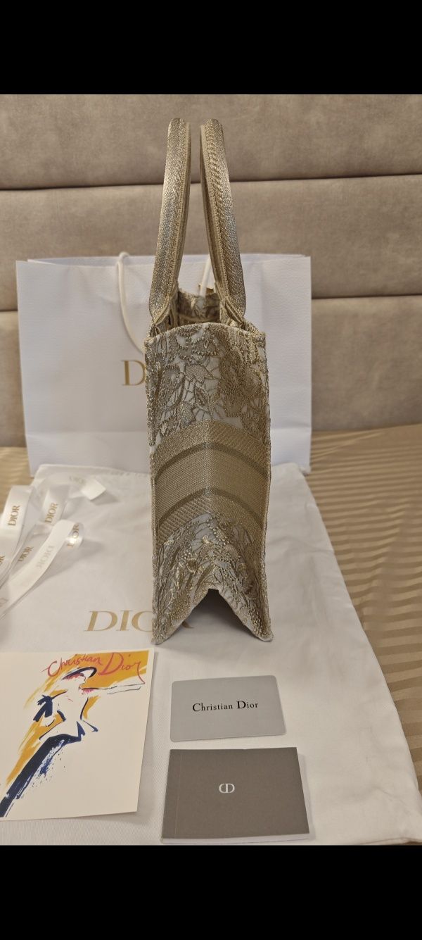 Дамска чанта C. D