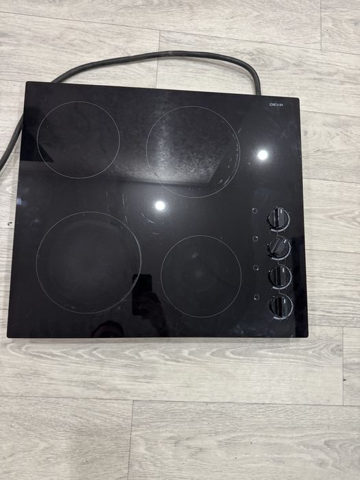 Продается варочная поверхность состояние новая !!!