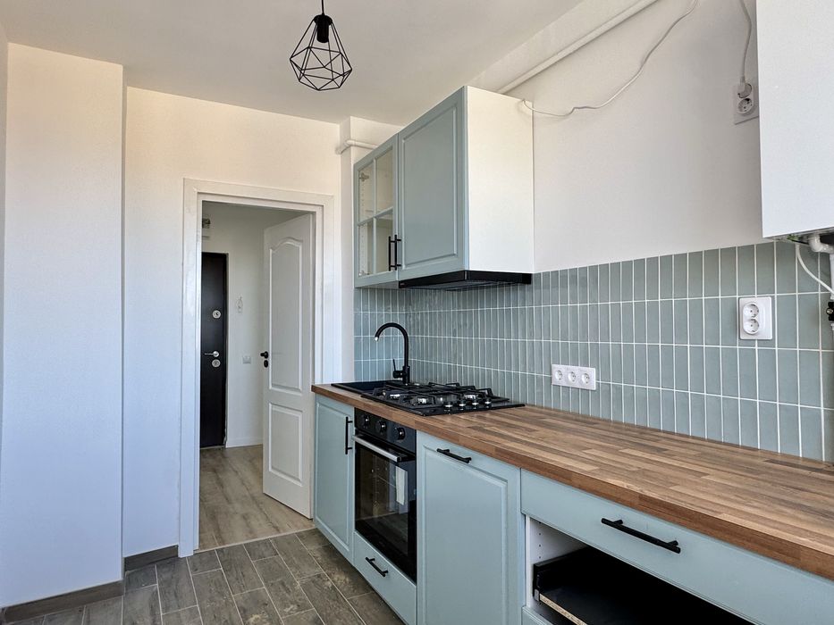 Proprietar vand  apartement 3 camere blvd. Mihai Viteazu