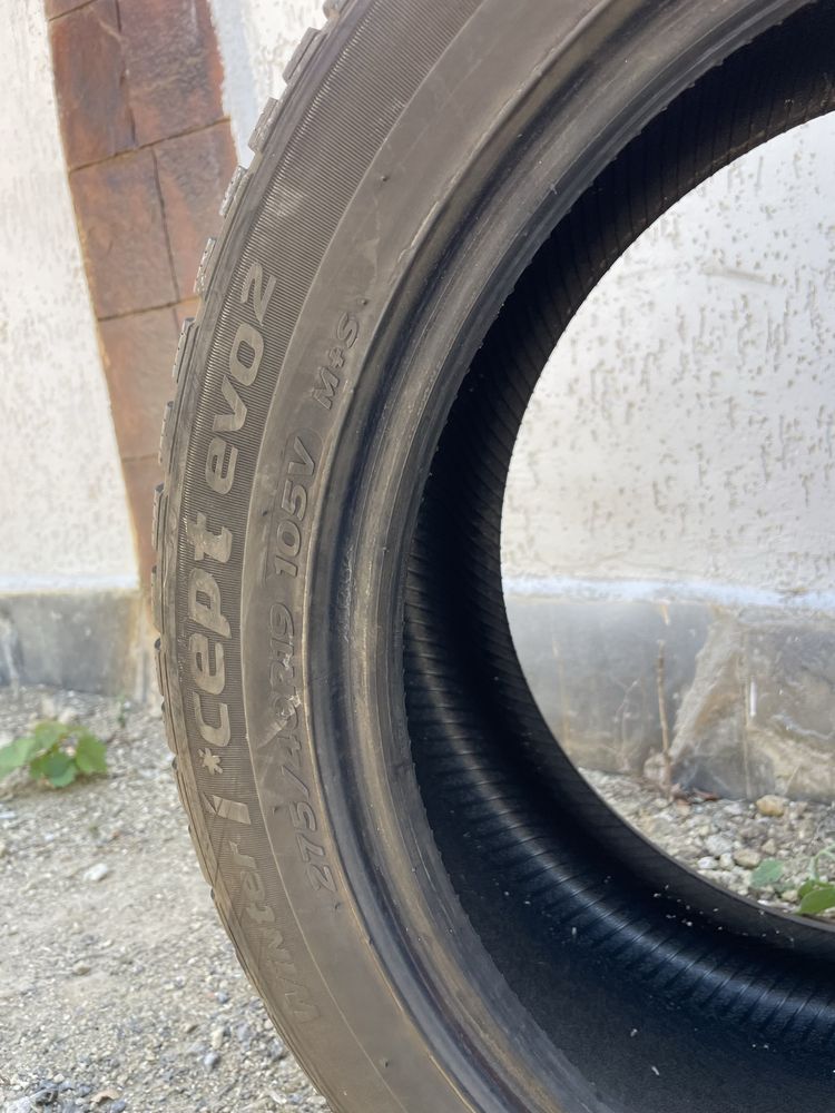 Продавам гума/гуми  275/40R19 105V M+S