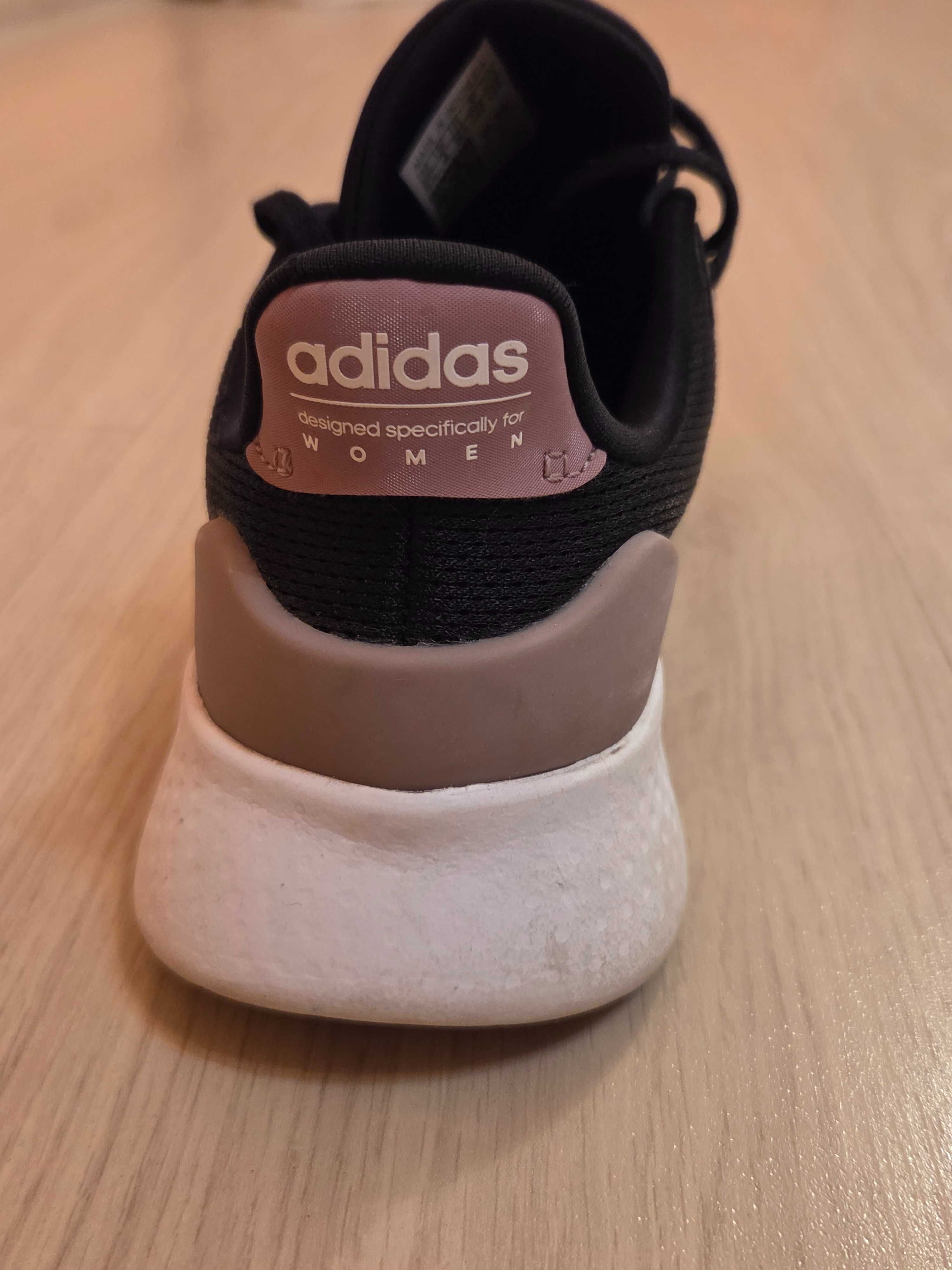 Маратонки, Adidas