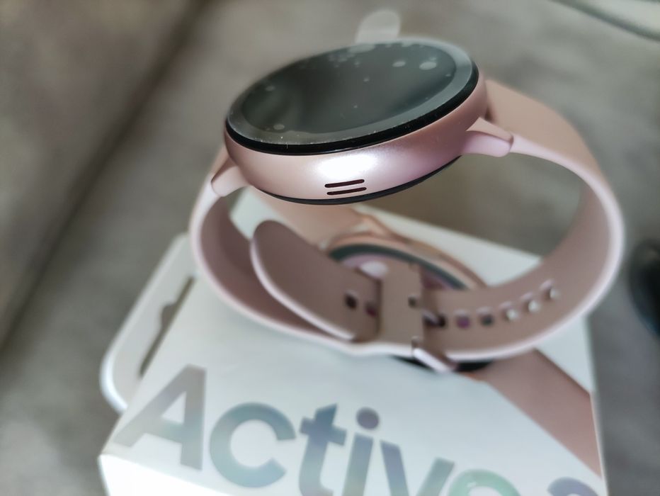 Samsung Galaxy Watch Active 2 - ЗА ЧАСТИ