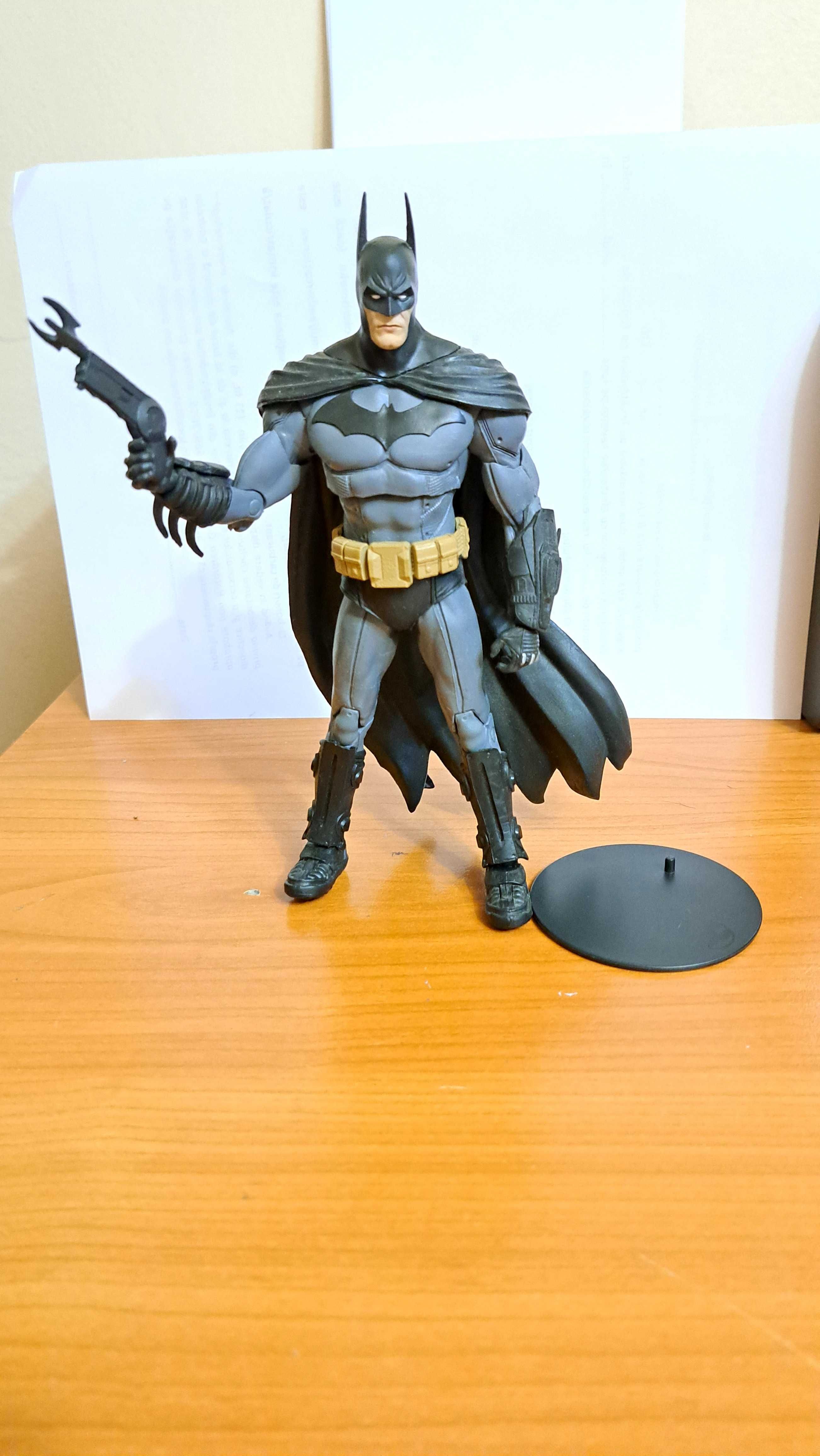 Figurina batman arkham city mcfarlane