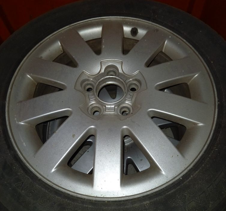 Vand janta Renault model Quercy pe 16"