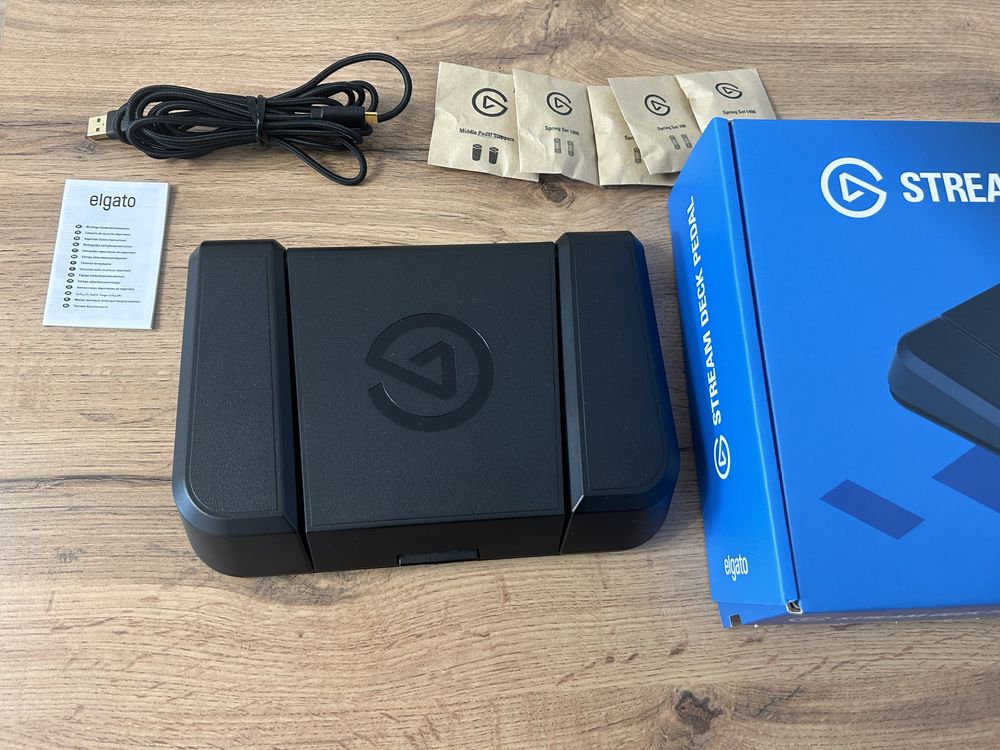 Elgato Pedal, контроллер для стриминга. Педаль