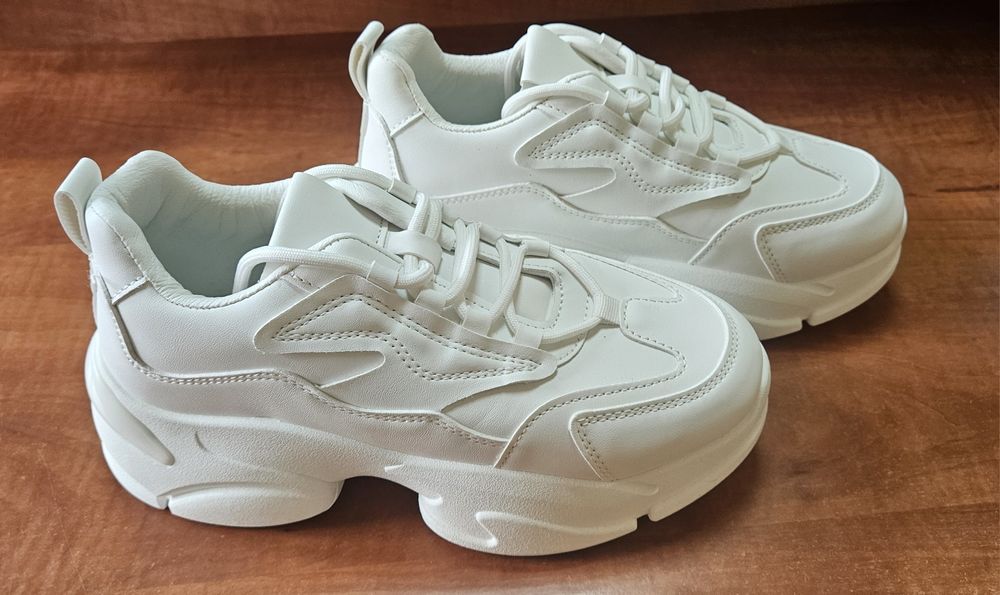 Дамски бели сникърси