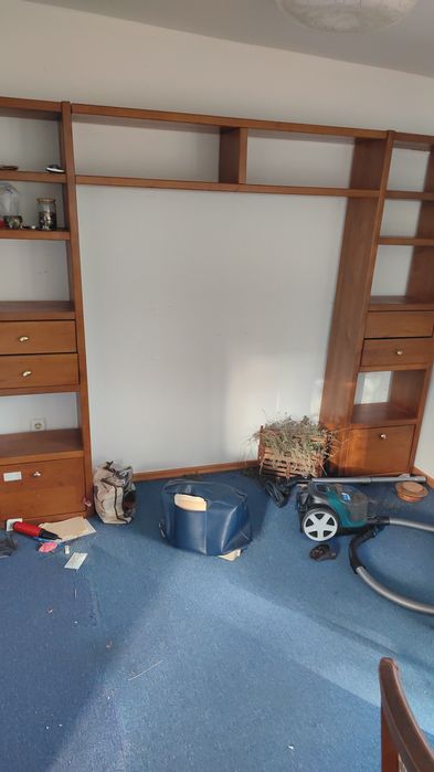 Продавам стари италиански мебели