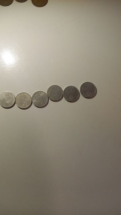 Lot 200 monede românești și straine