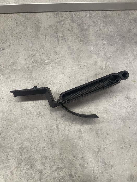 Лапа(биела) и Улей за монети за вендинг машина