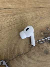 Продам правый наушник Airpods pro 2