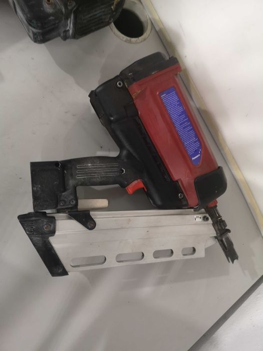 Пистолет за пирони 2 бр П - 2