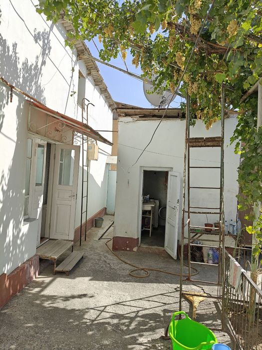 Продаётся дом в центре