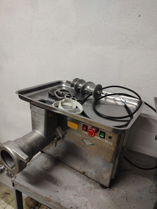 Мясорубка мим 600 м 380 220 вольт.