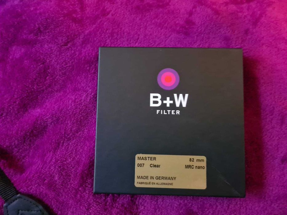 Camere Nikon folosite ambele