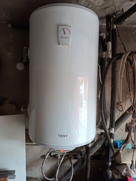 Бойлер със серпентина Теси 80л