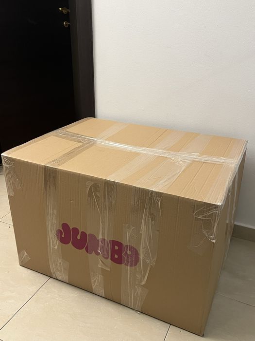 Vânzarea unei cutii cu lucruri