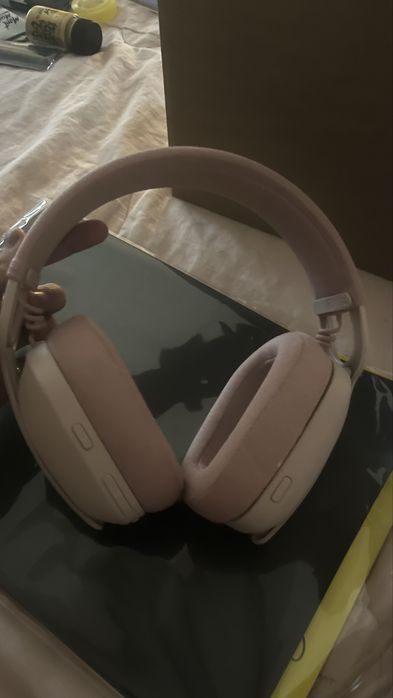 Слушалки Logitech