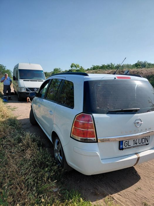 Vând Opel Zamfira B 7 locuri