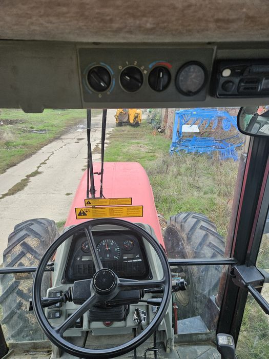 Vând tractor și utilaje