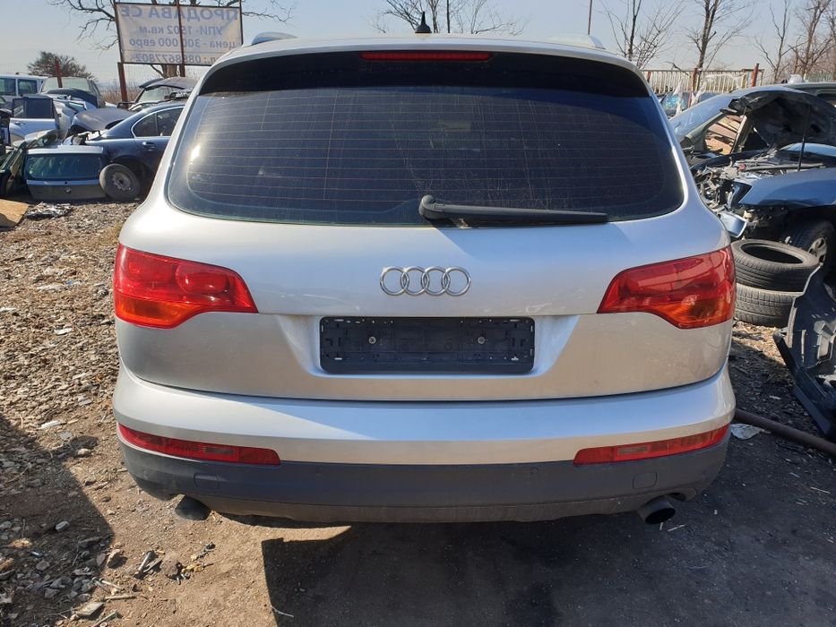 Продавам на части Ауди Q7 3.0tdi 233кс 2006год