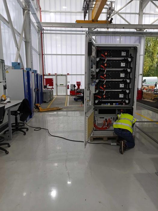 Система за съхранение енергия - BESS 100kW/233 kwh Galaxy 233L-AIO-2H