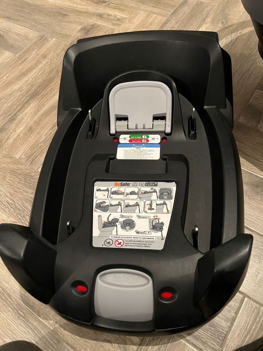 Scoica auto BeSafe + baza Isofix . Scoica se poate vinde si separat