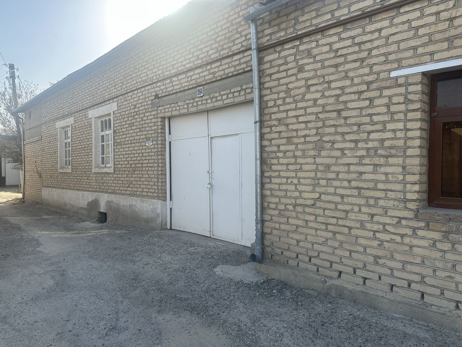 Hovli sotiladi 5 sotix