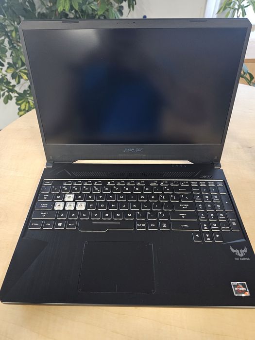 Laptop Gaming Asus FX505DT 16GB-RAM Ryzen7  1650 4Gb