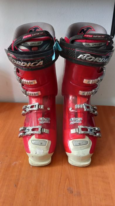 Clapari ski Nordica