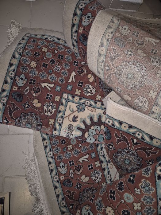 Vand covor cu model floral, de la Incov Alba Iulia, marime 2.40×3.30 m