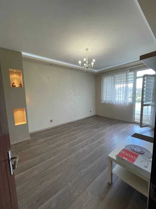 Дава се под наем Тристаен апартамент в Варна, Младост 2 - 70 кв.м за 443.7 € - Снимка #7