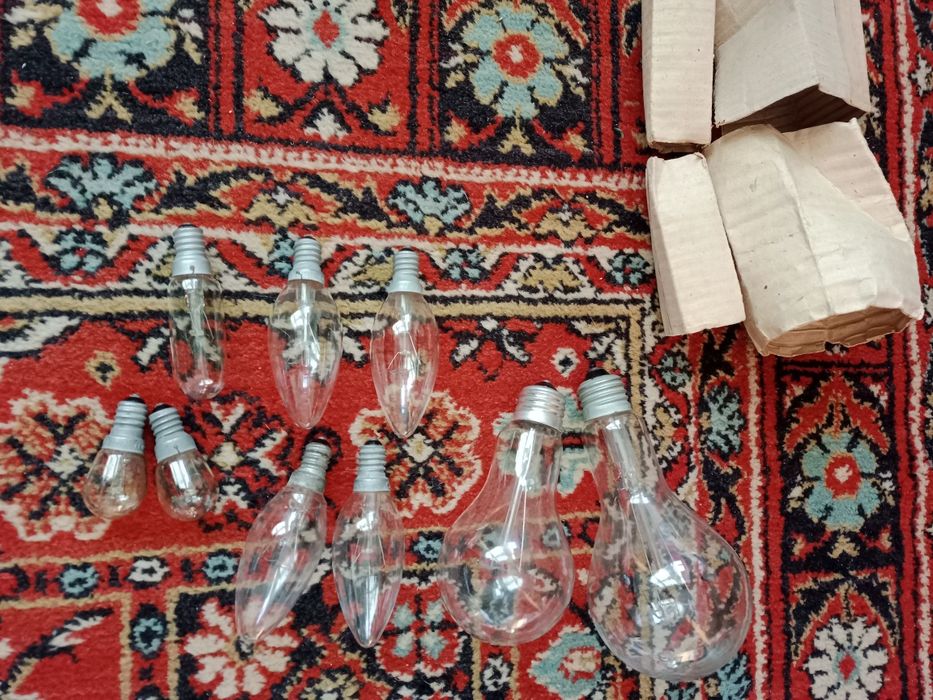 Продам электрические лампочки